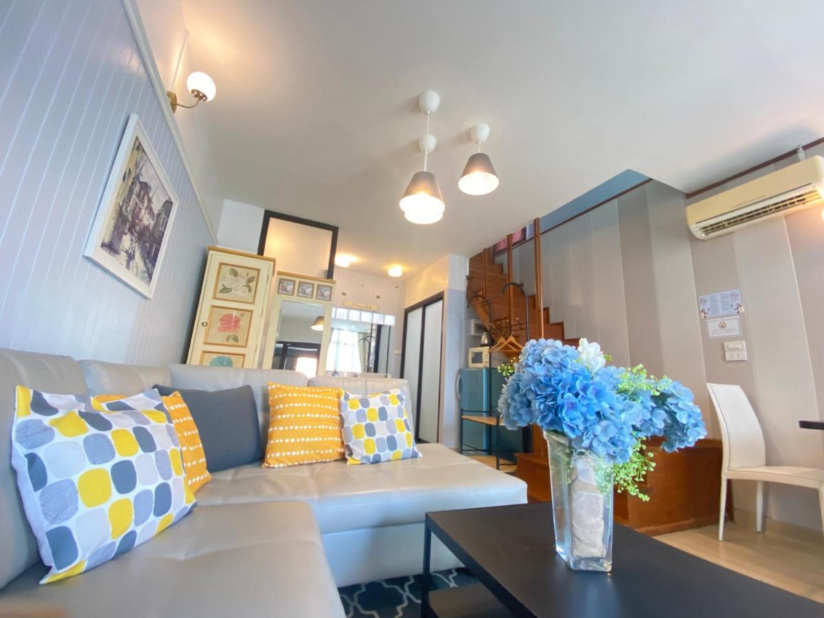 La Riva Boutique Hotel Kamphaeng Phet Exterior photo