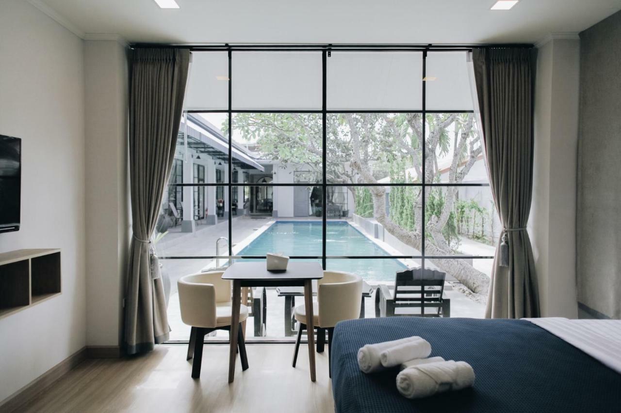 La Riva Boutique Hotel Kamphaeng Phet Exterior photo